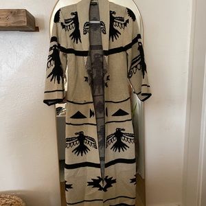 Neutral Tribal Duster